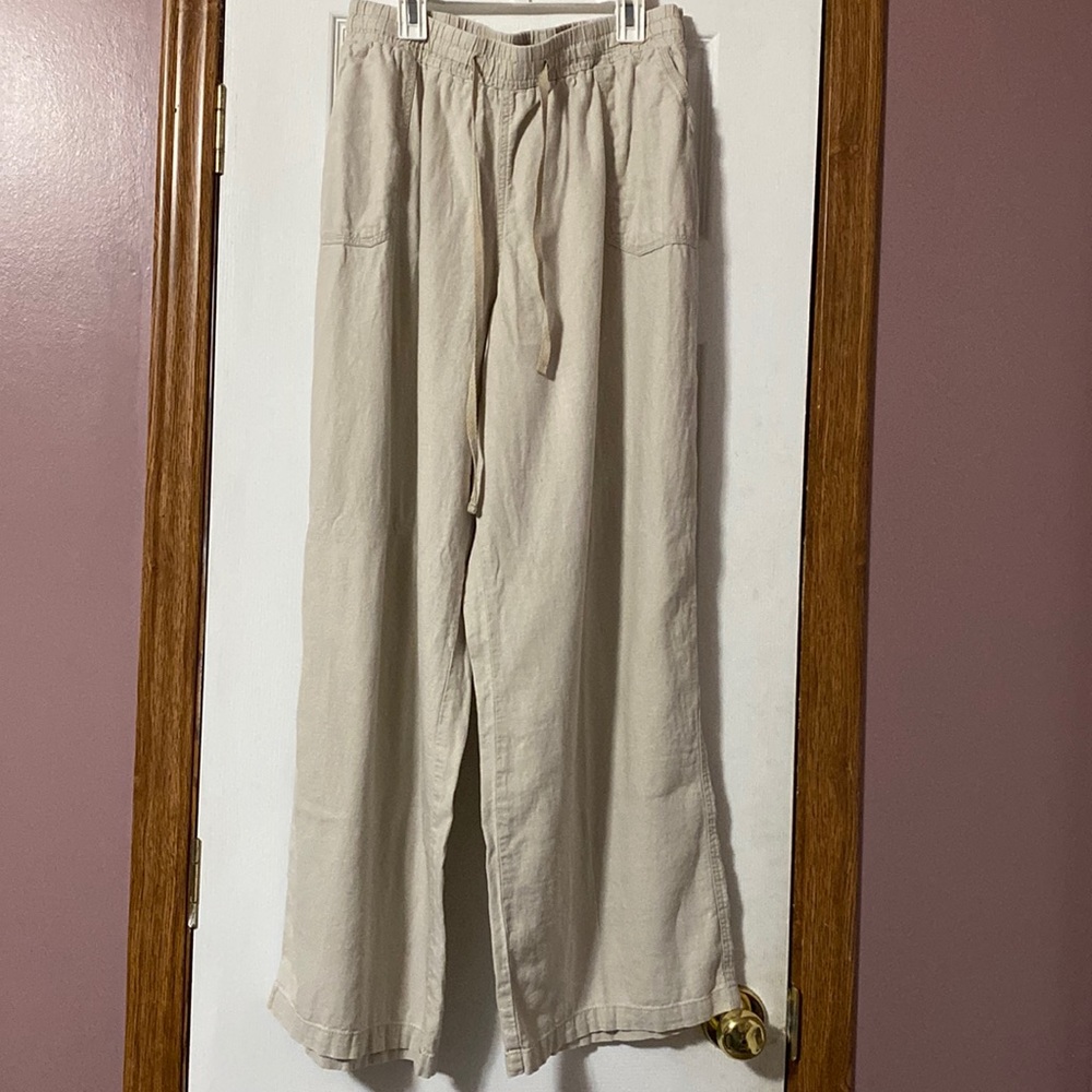 Women Cato 18/20 linen pants.  No flaws